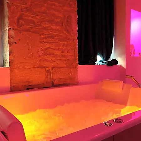 Lx203 Romantique Jacuzzi Prive - * Dijon