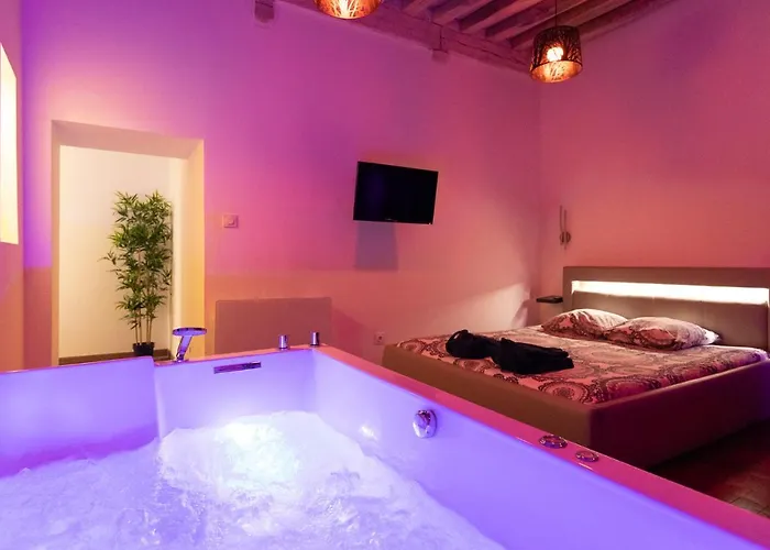 Lx203 Suite Romantique Jacuzzi Prive - Love Room * 디종