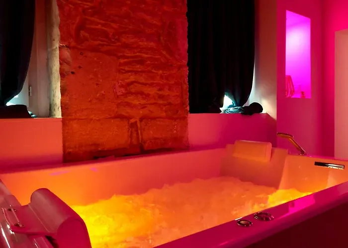 아파트 Lx203 Suite Romantique Jacuzzi Prive - Love Room